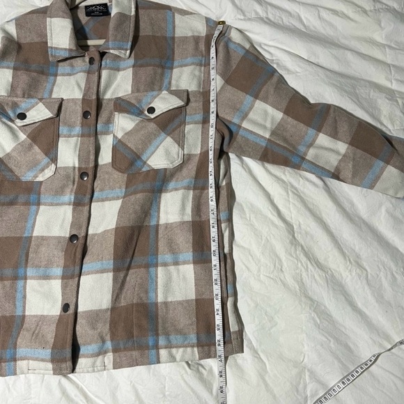 Plaid Button-Up Jacket - Picture 4 of 4
